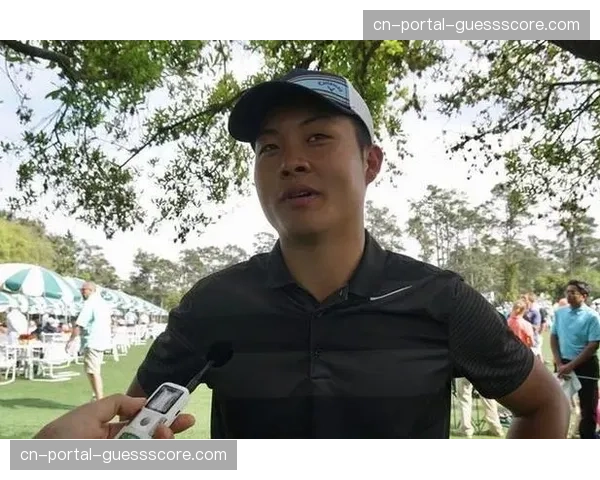 特写：中国小将林钰鑫在美巡赛晋级后的泪水与电话
